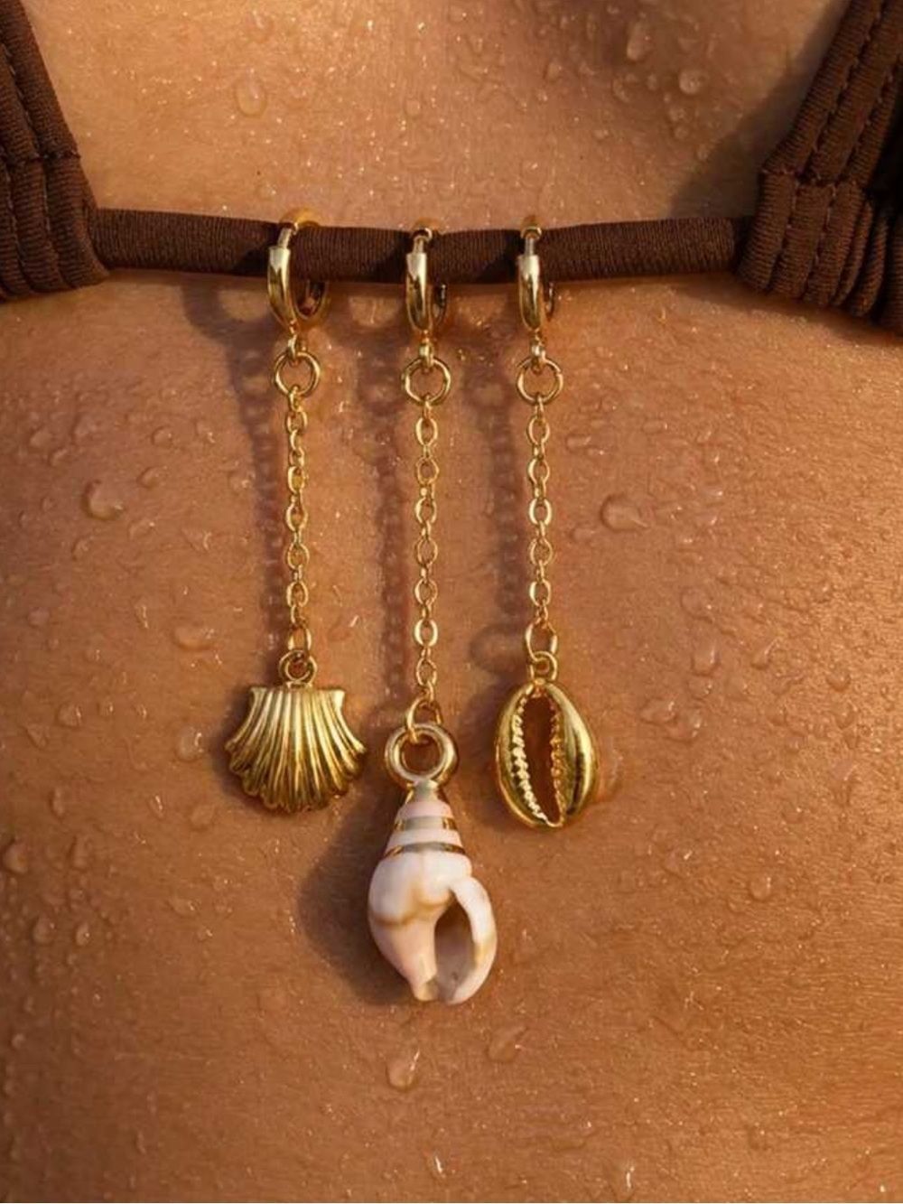 Seashell charm Q1129